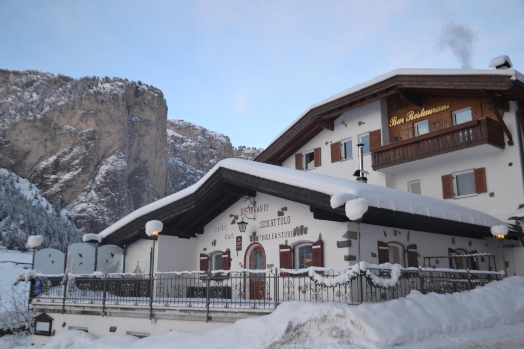 Hotel Scoiattolo Selva di Val Gardena Exteriér fotografie