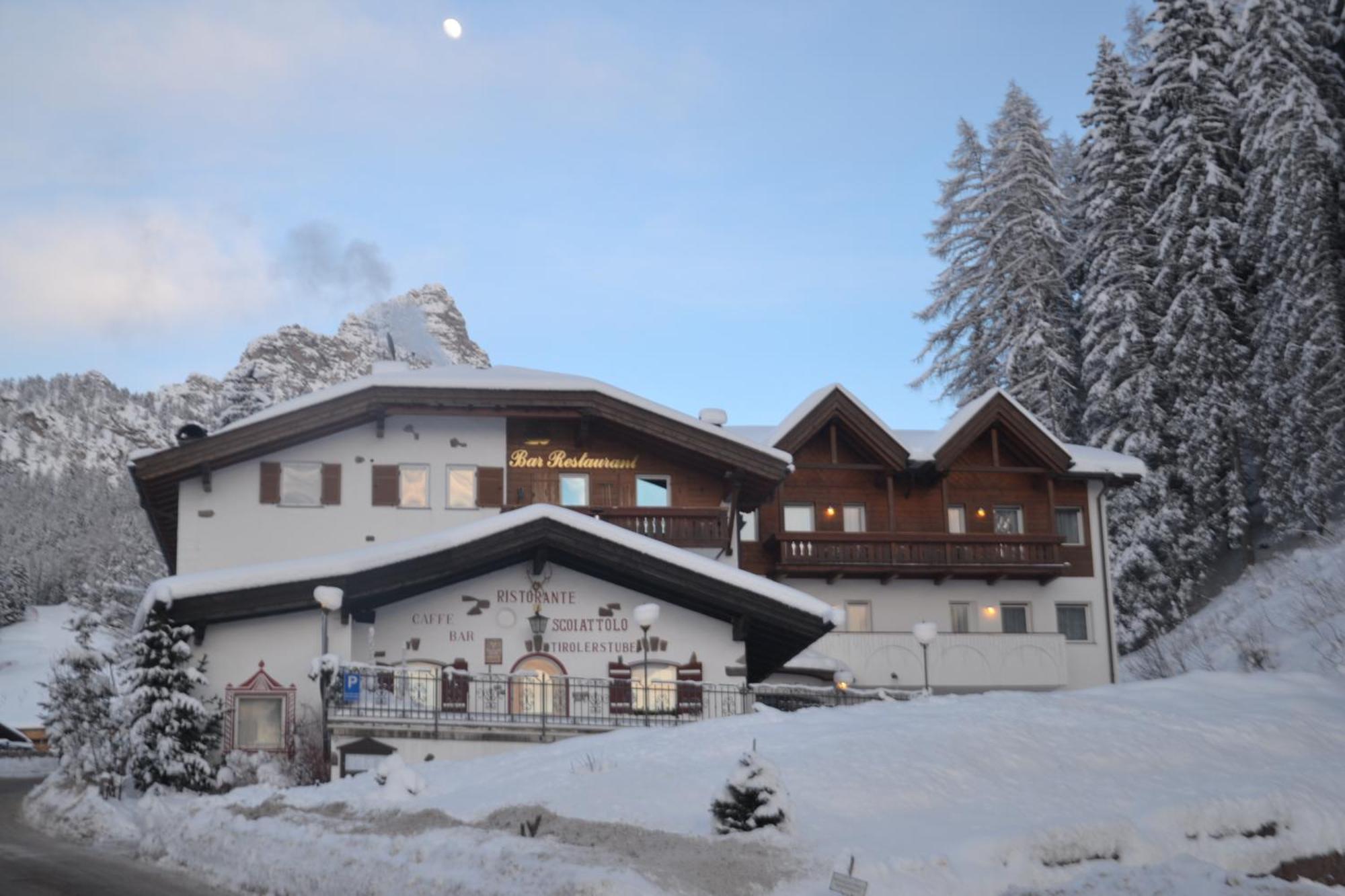 Hotel Scoiattolo Selva di Val Gardena Exteriér fotografie